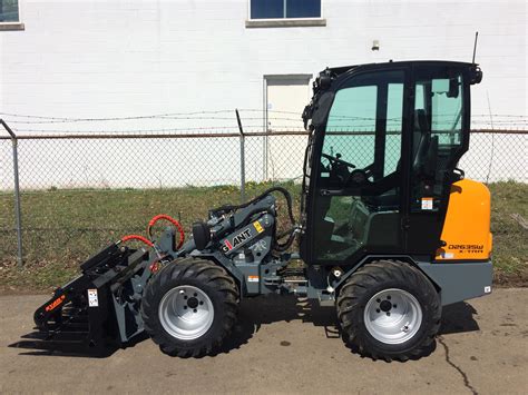 giant mini loader|giant small articulated loader.